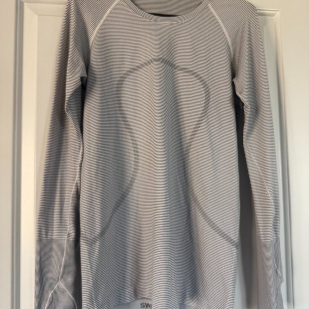 Lululemon Striped Long Sleeve Running Top – Size 10